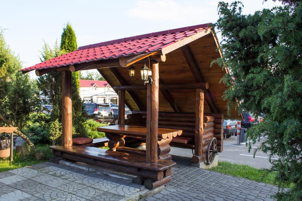 Галицька Корона Davidov Exterior photo
