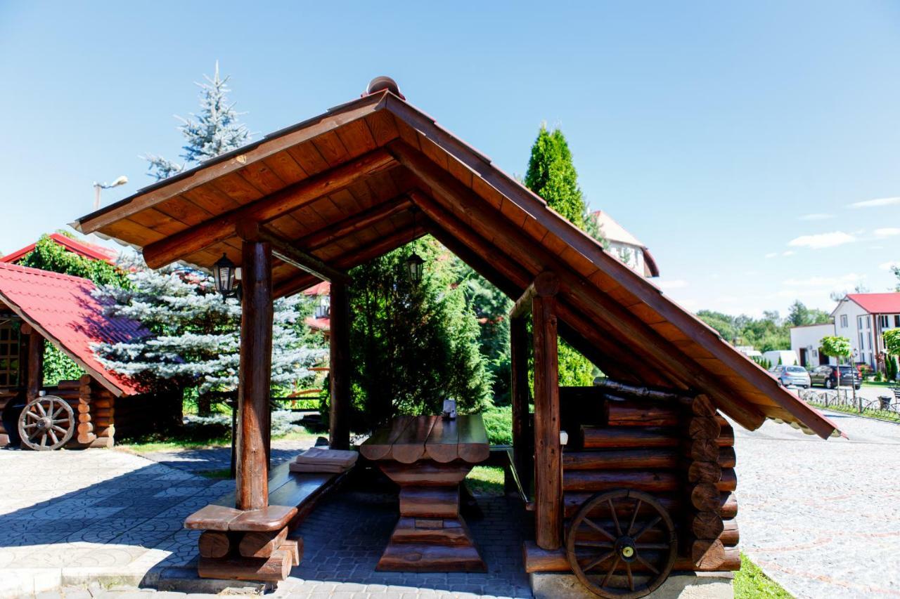 Галицька Корона Davidov Exterior photo